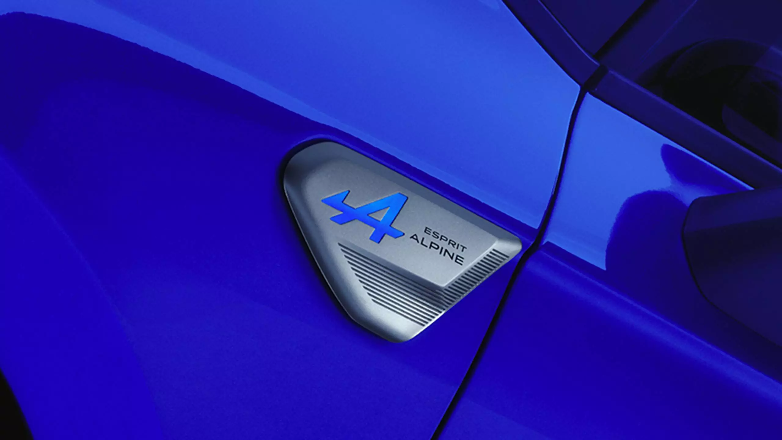 NEW RENAULT CLIO E-TECH FULL HYBRID GALLERY